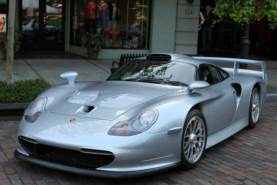  Porsche 911 GT1 Strassenversion 1997 года  (фото 60 из 61)